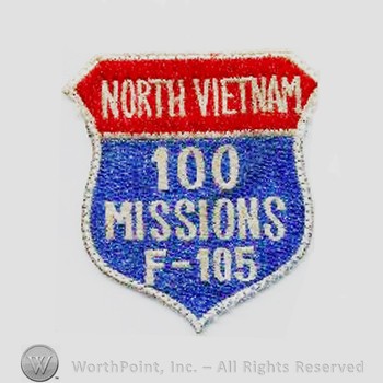 Weapon System Patch, Aircraft Patch : F-105 Thunderchief 100 Missions North Vietnam.