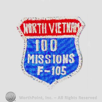 Weapon System Patch, Aircraft Patch : F-105 Thunderchief 100 Missions North Vietnam.