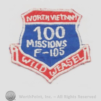 Weapon System Patch, Aircraft Patch : F-105 Wild Weasel Vietnam 100 Missions.