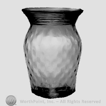 Glass pattern: unnamed; vase.