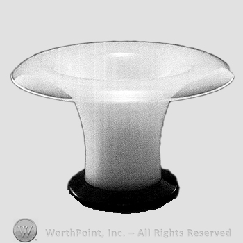 Glass pattern: unnamed; vase.