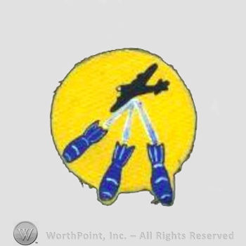 WWII US Army Air Force Numbered Units patch : 708th Bomb Squadron, 447th Bomb Group, 4th Combat Wing, 8th Air Force.