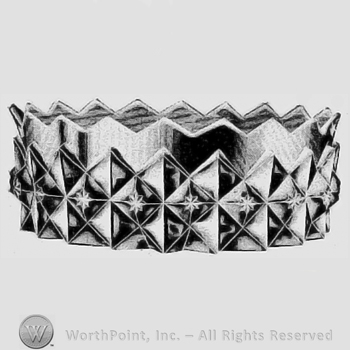 Glass pattern: No. 15001; nappy.