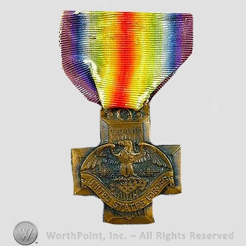 WWI Army Medal : Chariton County Missouri Service Medal.
