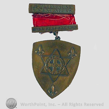 WWI Army Medal : 101st Engineers Overseas Service Medal.