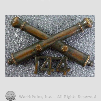 WWI Metal Insignia : 144th Coast Artillery Single Officer Collar Insignia.