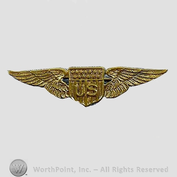 WWI Metal Insignia : Gilt Army Aviator Overseas Cap Wing.