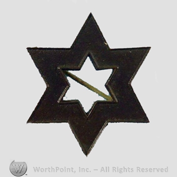 WWI Metal Insignia : 1916-1917 Chief of Staff Collar Insignia.
