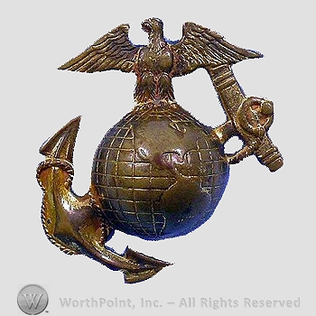 WWI Metal Insignia : Marine Corps Enlisted/NCO Dress Visor Cap Eagle.
