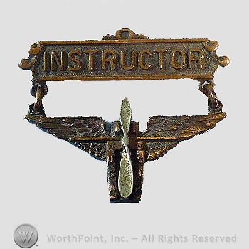 WWI Metal Insignia : Rare Aerial Photographer Instructor Badge.