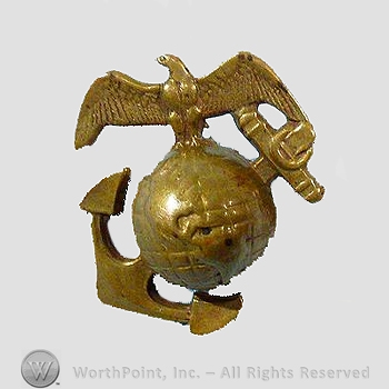 WWI Metal Insignia : 1920's USMC Enlisted Collar Insignia.