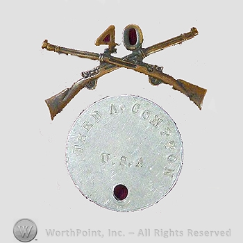 WWI Metal Insignia : Dog Tag with Owner's Collar Insignia.