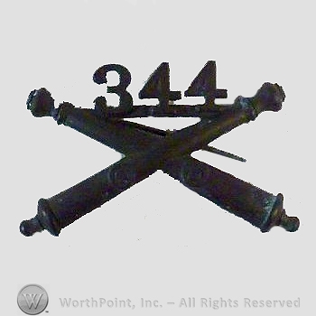 WWI Metal Insignia : 344th Artillery Regiment Officer Insignia.