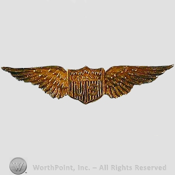 WWI Metal Insignia : Sweetheart Wing marked Solid Gold.