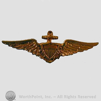 WWI Metal Insignia : Navy Aviator Wing for Cap.