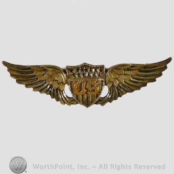 WWI Metal Insignia : 2" WW I Pilot Wing Marked "Sterling Wing".