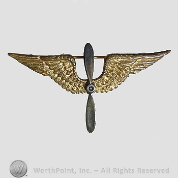 WWI Metal Insignia : 1920's Army Air Service Officer Collar Insignia.