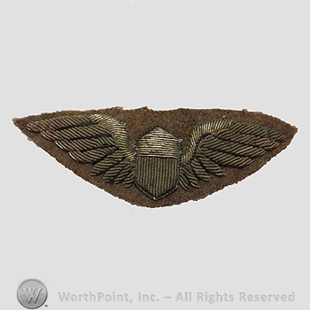 WWI Metal Insignia : 1920's Bullion Air Service Pilot Wing .