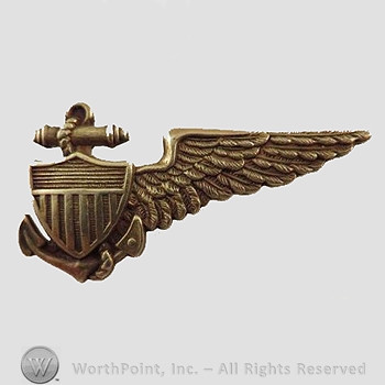 WWI Metal Insignia : 1920's Sterling USN Balloon Pilot Wing.