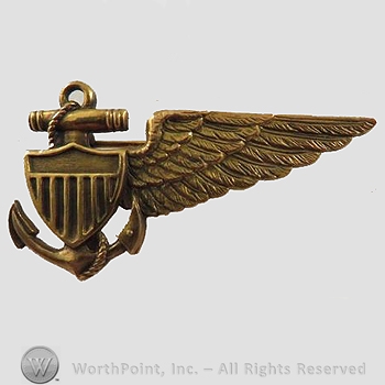 WWI Metal Insignia : 1920's USN Balloon Pilot Wing / White Co .