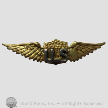 WWI Metal Insignia : 1 5/8" Pilot Sweetheart Wing.