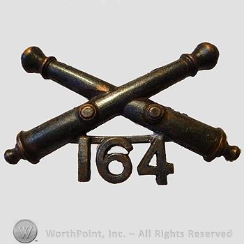 WWI Metal Insignia : 164th Artillery Officers Collar Insignia.