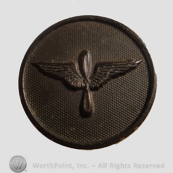 WWI Metal Insignia : Pin Back Air Service Collar Insignia.
