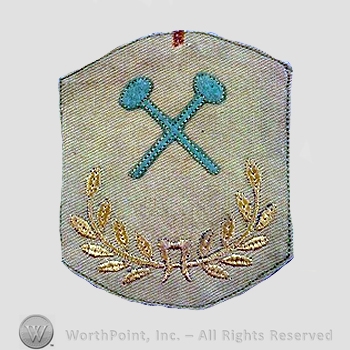 WWI Chevrons : Master Mechanic Khaki Chevron.