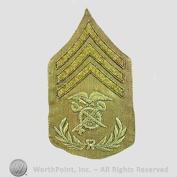 WWI Chevrons : Quartermaster Sergeant Khaki Chevron.