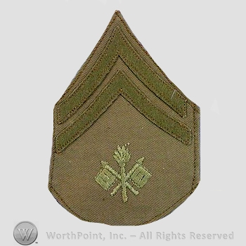 WWI Chevrons : Signal Corps Corporal Khaki Chevron.