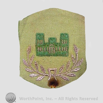 WWI Chevrons : Master Engineer Junior Grade Khaki Chevron.