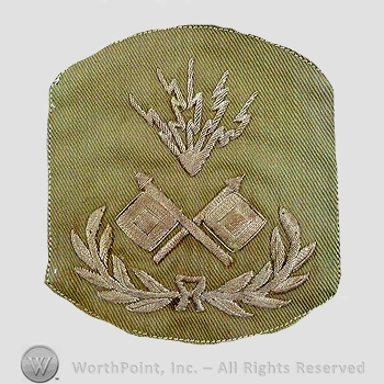 WWI Chevrons : Master Signal Electrician Khaki Chevron.