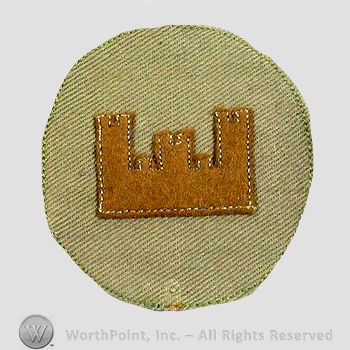 WWI Chevrons : Corps of Engineers Private First Class Khaki Chevron.