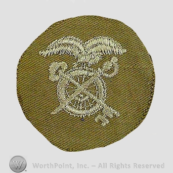 WWI Chevrons : Quartermaster Corps Private First Class Khaki Chevron.