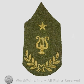 WWI Chevrons :  Army Band Leader Chevron.