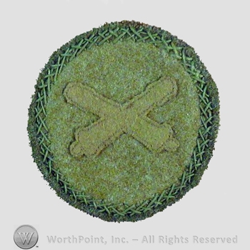 WWI Chevrons : Artillery Private First Class Chevron.