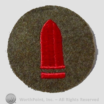 WWI Chevrons : Coast Artillery 1st Class Gunner Embroidered Chevron.