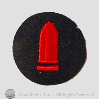 WWI Chevrons : Coast Artillery Corps First Class Gunner Chevron.
