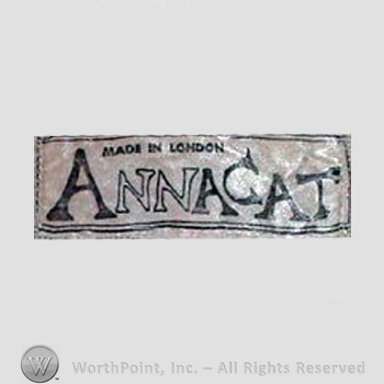 Clothing label : Annacat.