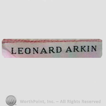 Clothing label : Leonard Arkin.