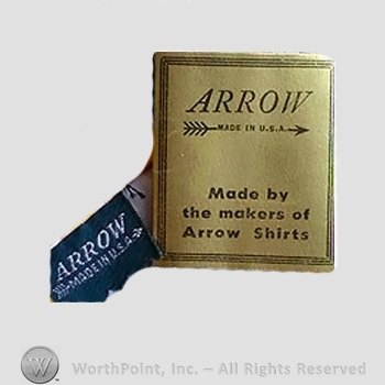 Clothing label : Arrow.