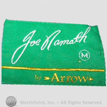 Clothing label : Arrow.