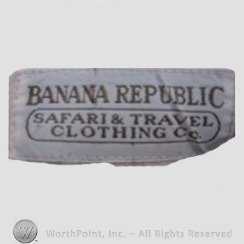Clothing label : Banana Republic.
