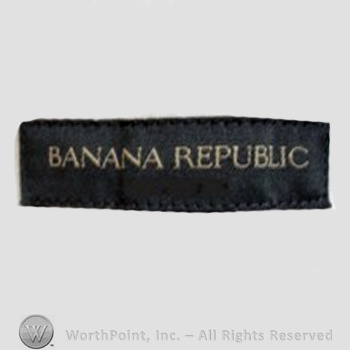 Clothing label : Banana Republic.