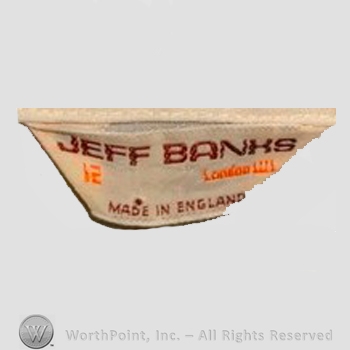 Clothing label : Jeff Banks.