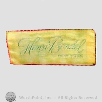 Clothing label : Henri Bendel.