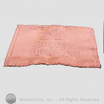 Clothing label : Bergdorf Goodman.