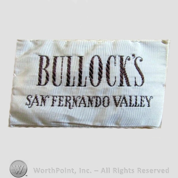 Clothing label : Bullock&rsquo;s.