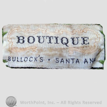 Clothing label : Bullock&rsquo;s.
