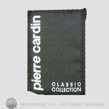 Clothing label : Pierre Cardin.